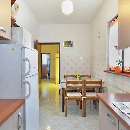 Edo 1755 Apartman Peresiji